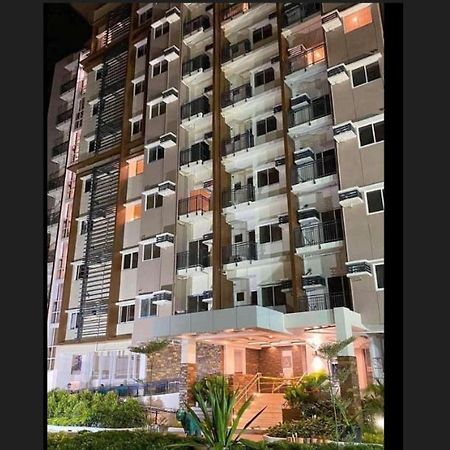 Cozy Suite Studio Type Condo In Matina Enclaves Davao Exterior foto